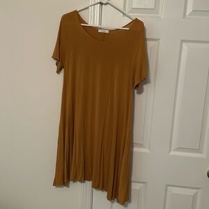 Mustard dress with pockets!